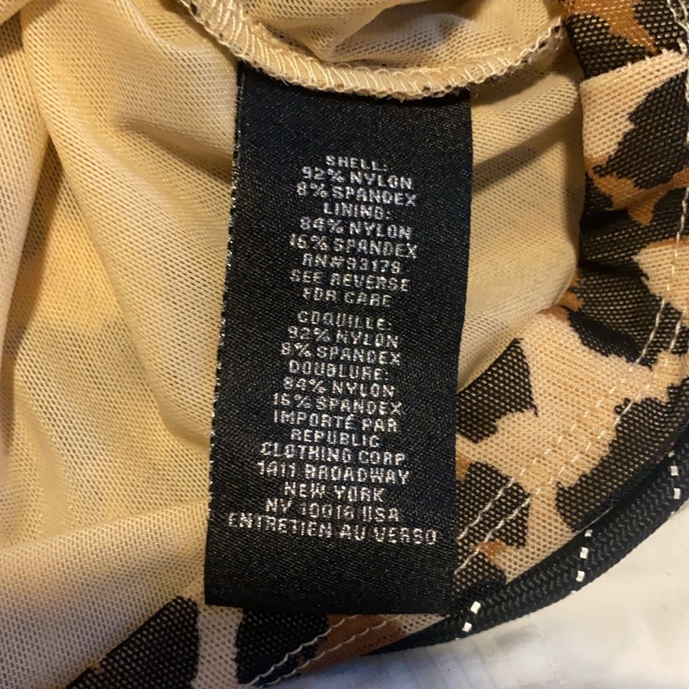 Lovely Leopard Print Turtleneck New Without Tags … - image 7